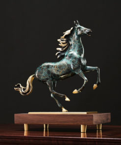 Tượng ngựa phong thủy bằng đồng