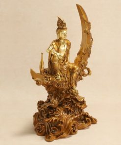Tượng Quan Âm Bồ Tát trên cung trăng bằng đồng