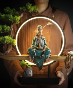 Tượng Quan Âm kết hợp trầm hương trang trí sáng tạo