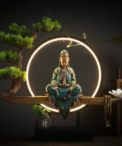 Tượng Quan Âm kết hợp trầm hương trang trí sáng tạo