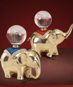 Tượng voi cõng quả cầu pha lê trang trí