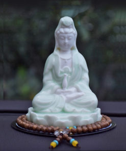 Tượng Phật Quán Thế Âm để xe oto