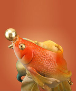 Tượng cá chép hóa rồng ngậm ngọc