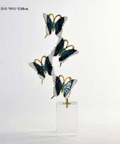 Decor đàn bướm nối đuôi nhau