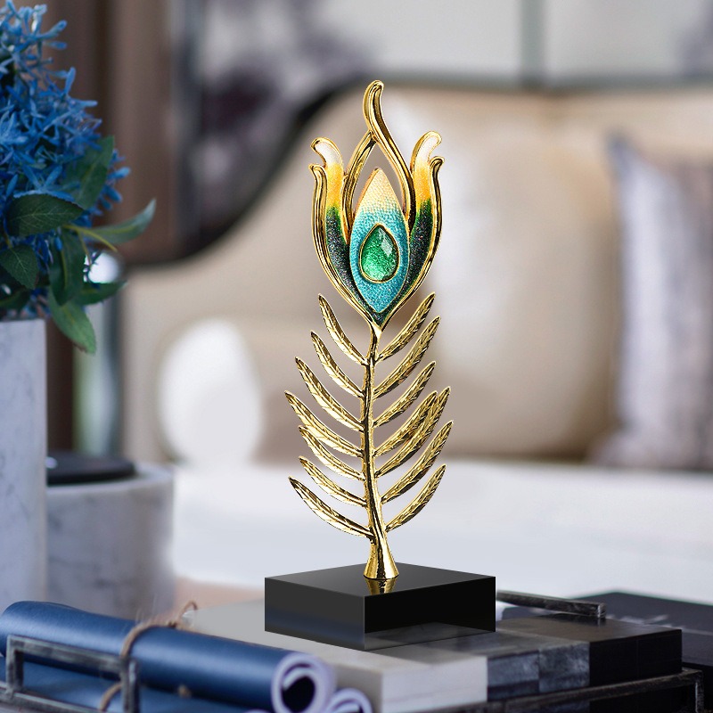 decor-long-cong-de-ban-1 Decor lông công để bàn đem lại may mắn