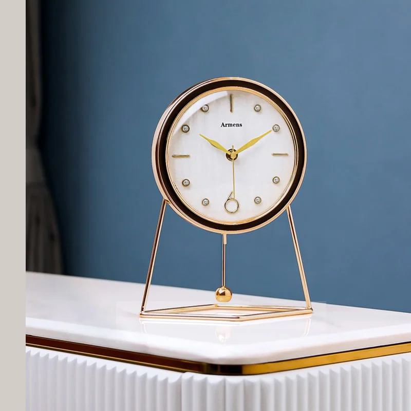 Đồng hồ quả lắc để bàn xinh xắn