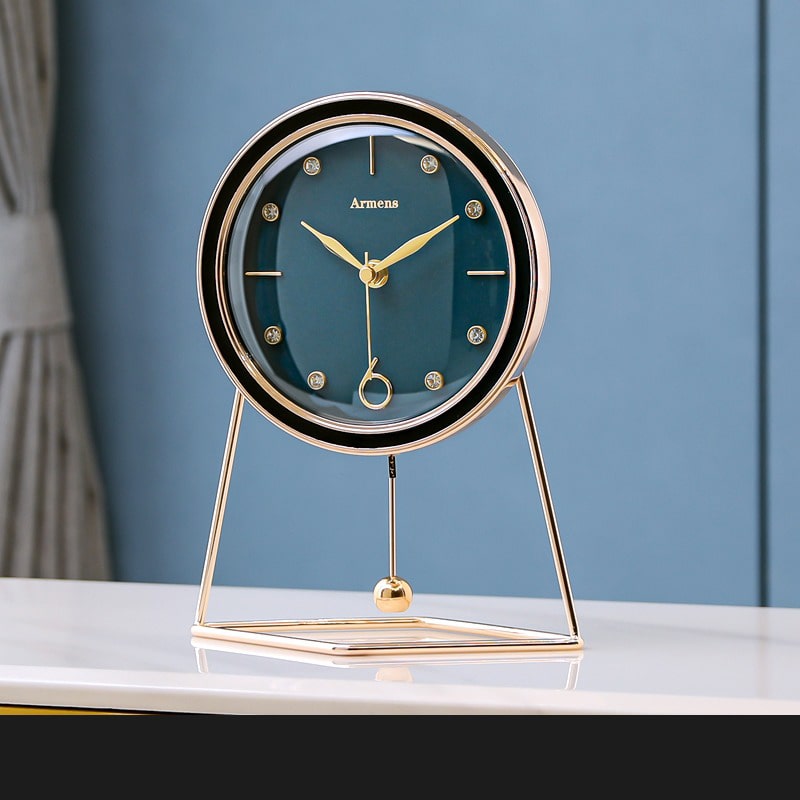 dong-ho-qua-lac-de-ban-dep-1-3 Đồng hồ quả lắc để bàn xinh xắn