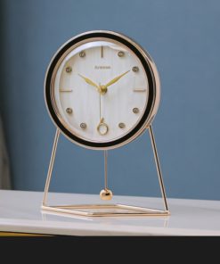Đồng hồ quả lắc để bàn xinh xắn