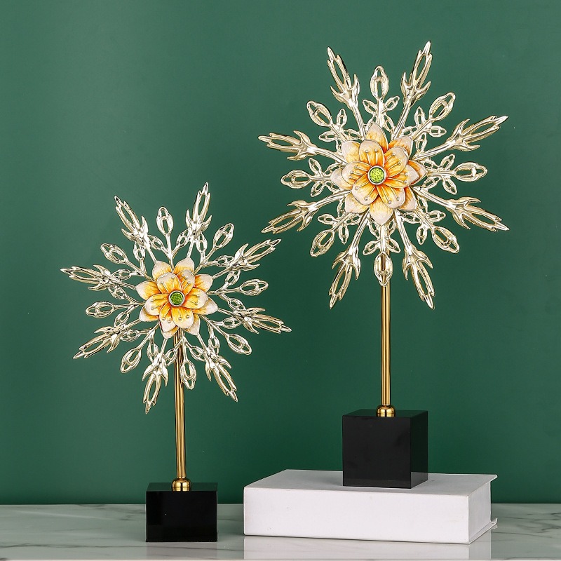 Mô hình bông tuyết bằng kim loại Mô hình bông tuyết bằng kim loại