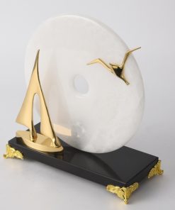 Mô hình thuyền buồm khóa ngọc tặng tân gia