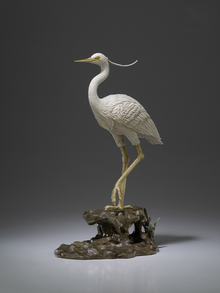 Tượng con cò bằng đồng