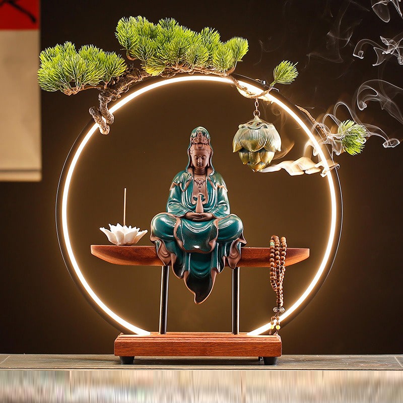 Thác khói xông trầm hương Quan Âm Bồ Tát
