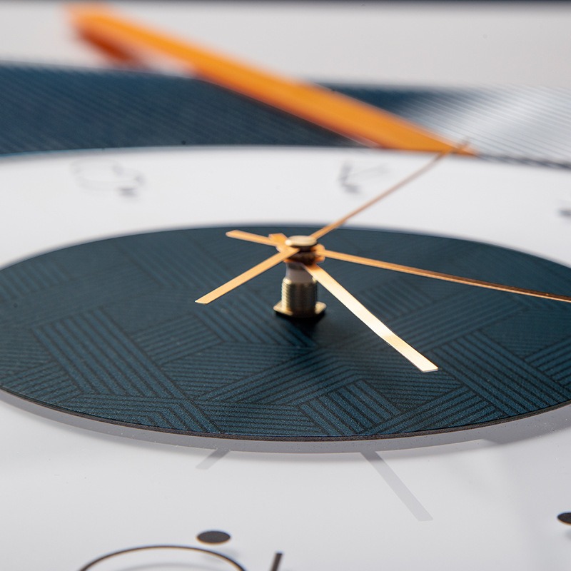 Đồng hồ treo tường dạng hình học CD1808