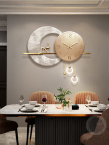 Đồng hồ treo tường hình hươu nai sang trọng