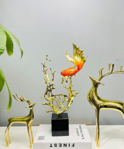 Mô hình cá trong nước trang trí phòng khách