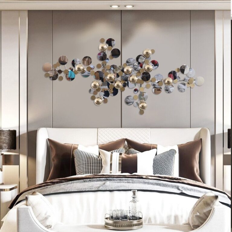 phu-dieu-kim-loai-treo-phong-khach-2-768x768 Phù điêu kim loại hiện đại thiết kế sáng tạo