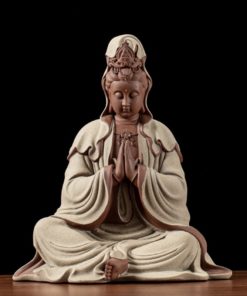 Thác khói trầm hương Quan Thế Âm trấn giữ bình an