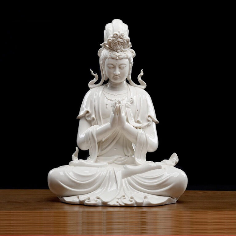 Tượng Quan Thế Âm bằng gốm CD1812