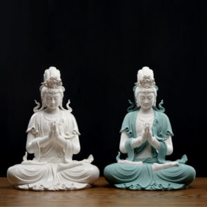 Tượng Quan Thế Âm bằng gốm CD1812