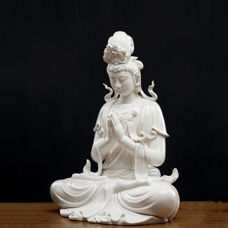 tuong-quan-the-am-bang-gom-6-768x768 Tượng Quan Thế Âm bằng gốm CD1812