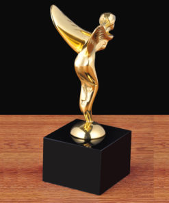 Biểu tượng Spirit of Ecstasy Rolls Royce