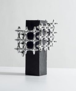 Bình Hoa Khối Cấu Trúc Kim Loại