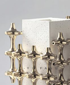 Bình Hoa Khối Cấu Trúc Kim Loại