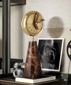 Đồng Hồ Gỗ Óc Chó Để Bàn Sáng Tạo