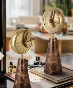 Đồng Hồ Gỗ Óc Chó Để Bàn Sáng Tạo