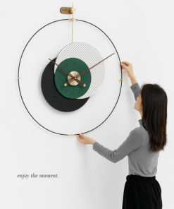 Đồng Hồ Treo Tường Vòng Tròn Sắc Màu Tối Giản