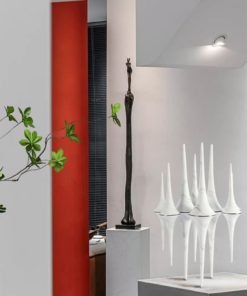 Mô Hình Nón Sắc Mảnh Trừu Tượng