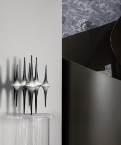 Mô Hình Nón Sắc Mảnh Trừu Tượng