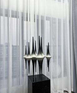 Mô Hình Nón Sắc Mảnh Trừu Tượng