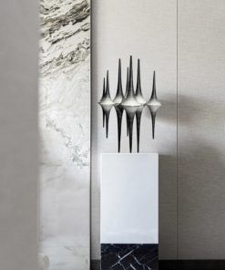 Mô Hình Nón Sắc Mảnh Trừu Tượng