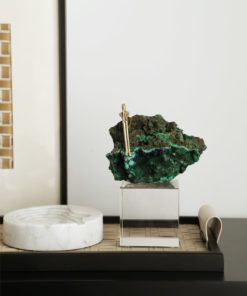 Tượng Nghệ Thuật Người Suy Tư Trên Ngọc Lục Bảo