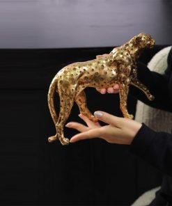 Tượng Báo Hoàng Kim