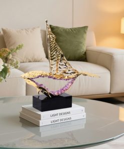 Tượng Cá Voi Vươn Khơi Thịnh Vượng