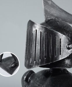 Tượng Chiến Binh Sắt Đứng Gác