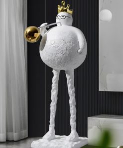 Tượng Vua Thổi Kèn Vui Nhộn