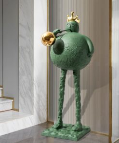 Tượng Vua Thổi Kèn Vui Nhộn