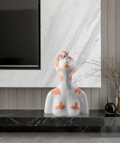 Tượng Điêu Khắc Hoa Trên Mặt Nghệ Thuật