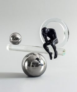 Tượng Nghệ Thuật Cân Bằng Tư Duy