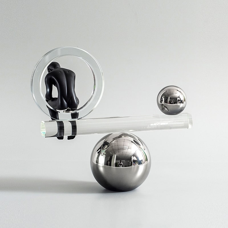 Tượng Nghệ Thuật Cân Bằng Tư Duy