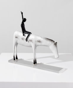 Tượng Nghệ Thuật Cưỡi Ngựa Tự Do