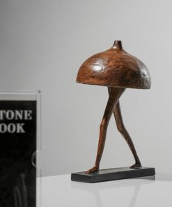 Tượng Nghệ Thuật Hình Nấm Bước Đi