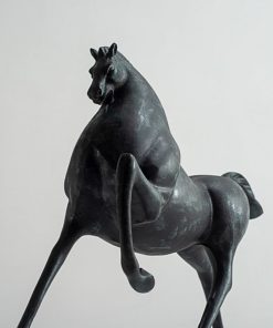 Tượng Ngựa Tối Giản Nghệ Thuật