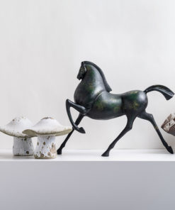 Tượng Ngựa Tối Giản Nghệ Thuật