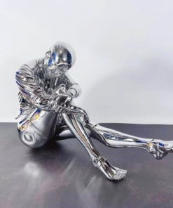 Tượng Người Máy Trầm Tư