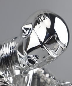 Tượng Người Máy Trầm Tư