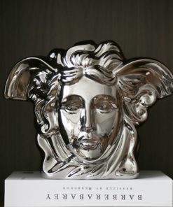 Tượng Nữ Thần Huyền Bí